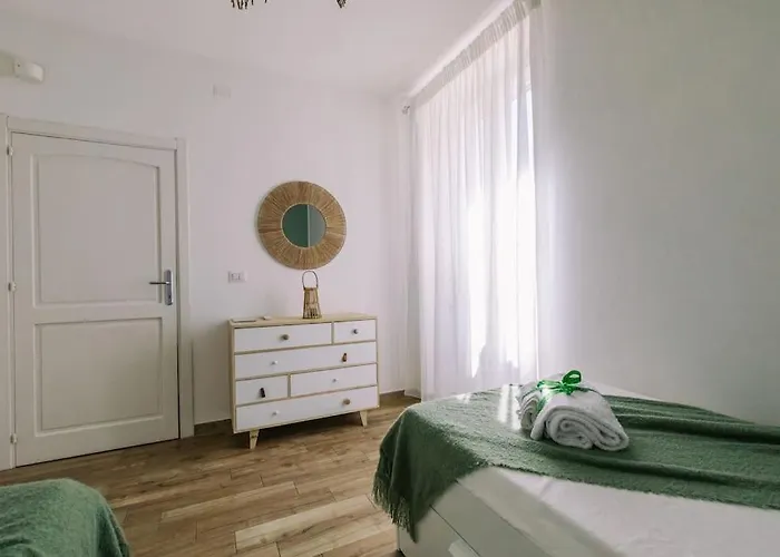 Ad Un Passo Dal Molo * Порто-Торрес